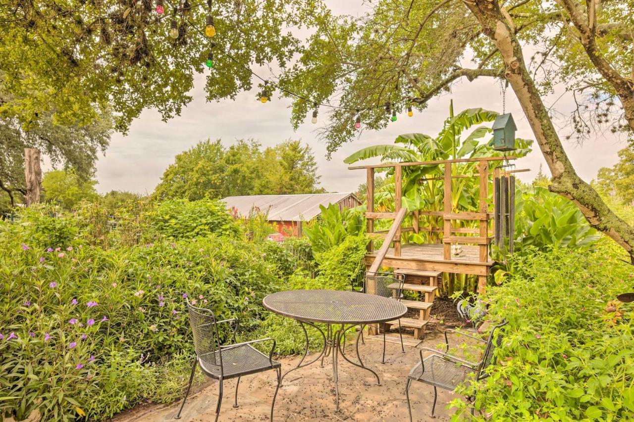 The Gathering Place Brenham Home On 6 Acres Eksteriør bilde