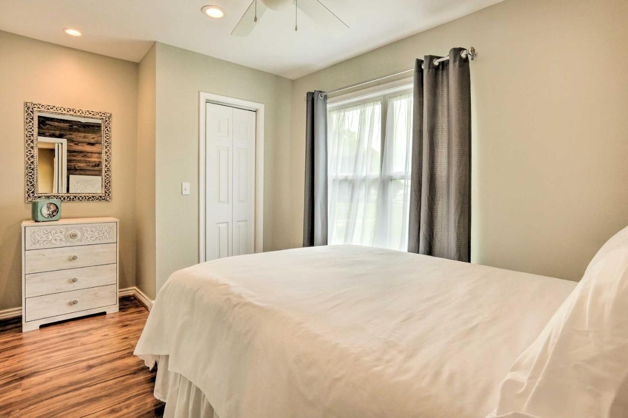 The Gathering Place Brenham Home On 6 Acres Eksteriør bilde