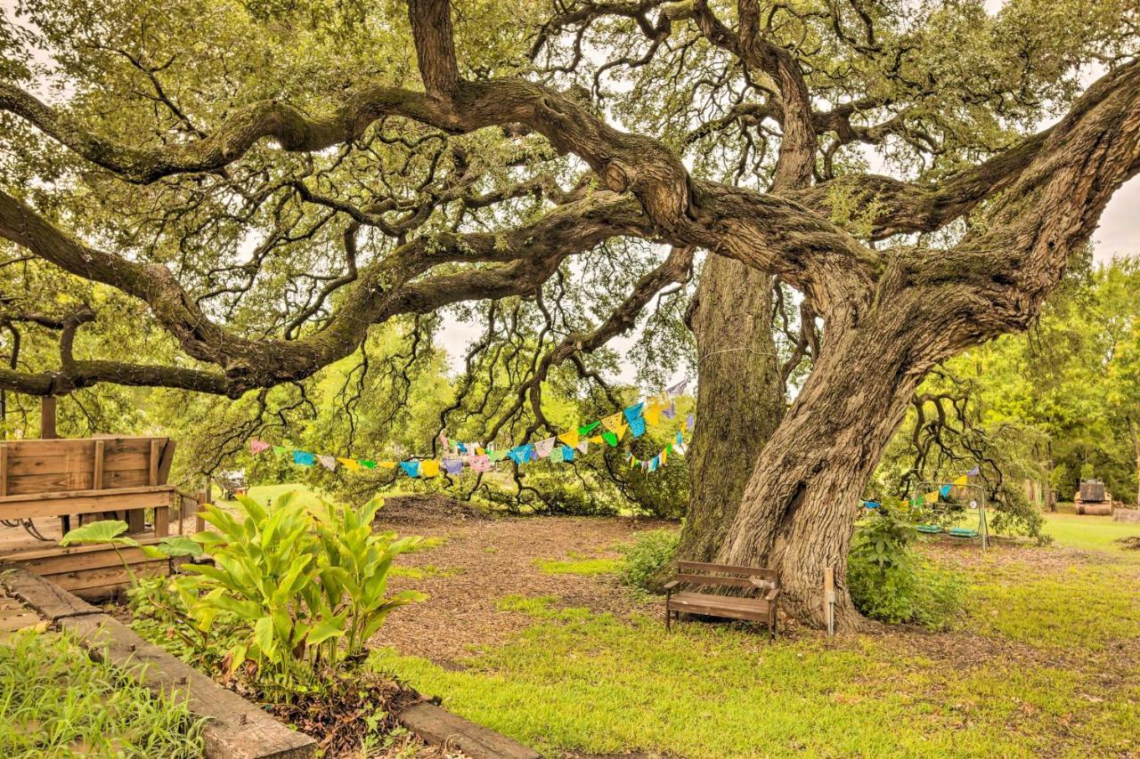 The Gathering Place Brenham Home On 6 Acres Eksteriør bilde
