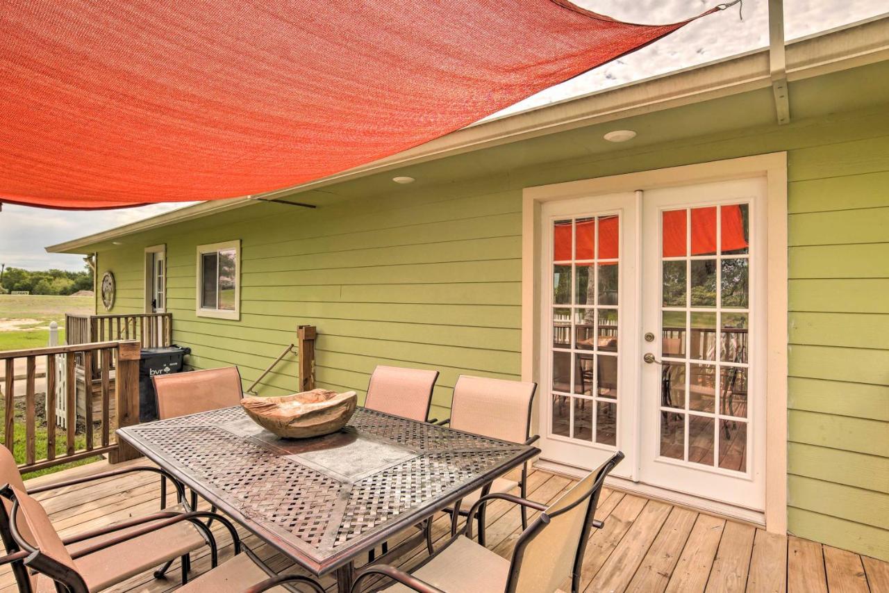 The Gathering Place Brenham Home On 6 Acres Eksteriør bilde