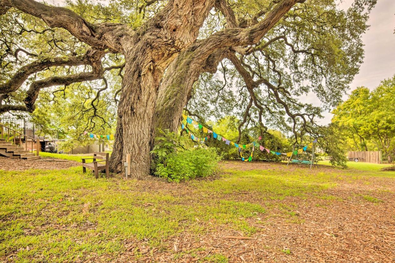 The Gathering Place Brenham Home On 6 Acres Eksteriør bilde
